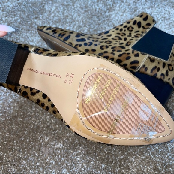 French Connection ankle booties calf hair leopard tan and black heeled SZ 7.5 - Picture 4 of 7